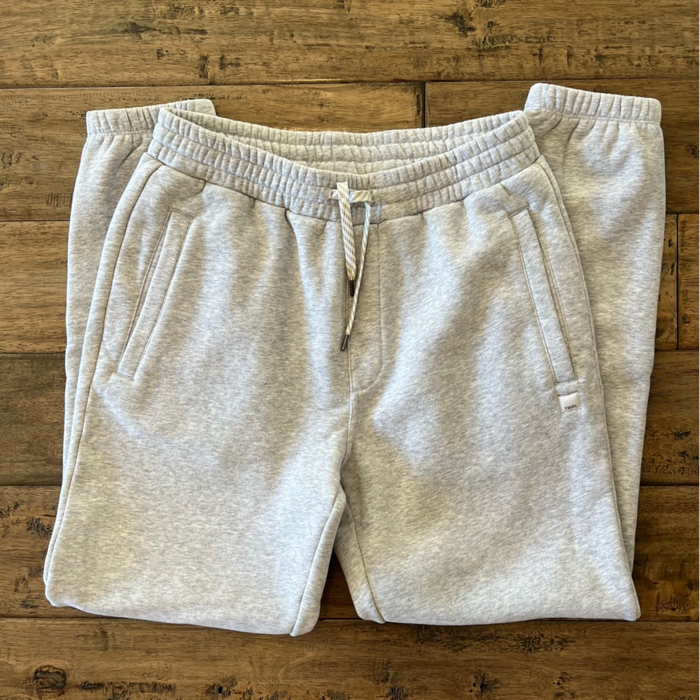Vuori Seaside Sweatpant - men’s medium - gray